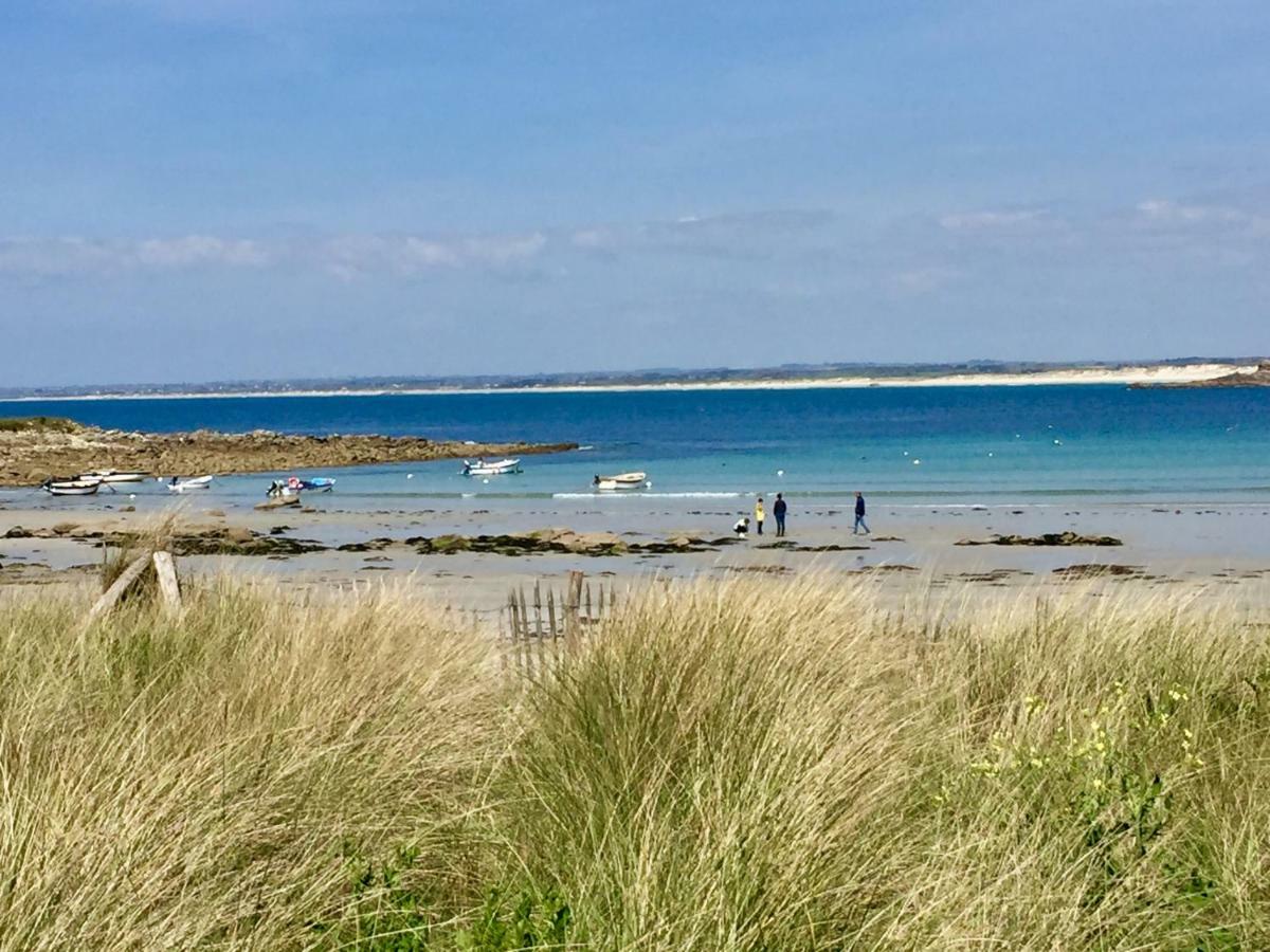Vacances A L Ocean - T4 Grand Balcon Tout Confort - Wifi Et Parking Gratuits - Mer Plage Piscine A Environ 25 M - Centre Ville, Tous Commerces, Marche, Et Port A 10 Minutes A Pied En Longeant La Mer Guilvinec Esterno foto