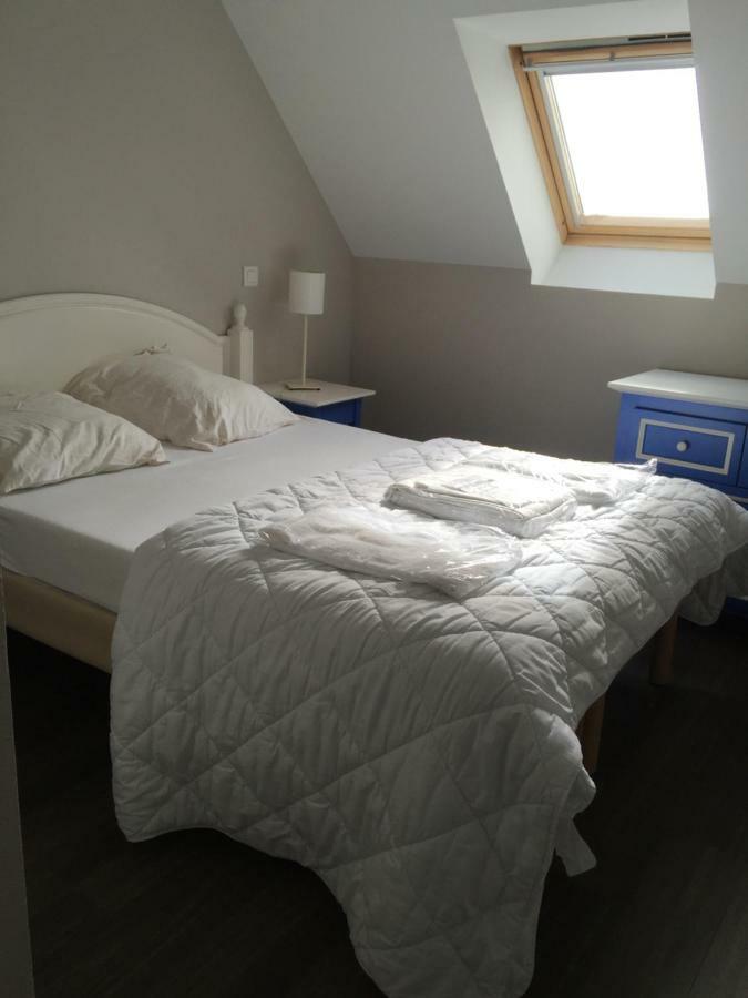Vacances A L Ocean - T4 Grand Balcon Tout Confort - Wifi Et Parking Gratuits - Mer Plage Piscine A Environ 25 M - Centre Ville, Tous Commerces, Marche, Et Port A 10 Minutes A Pied En Longeant La Mer Guilvinec Esterno foto